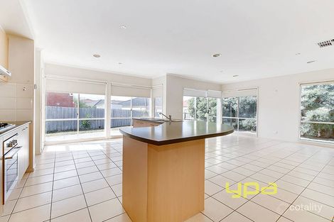 Property photo of 17 Regency Road Roxburgh Park VIC 3064