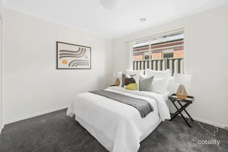 Property photo of 7 Wallaman Street Manor Lakes VIC 3024