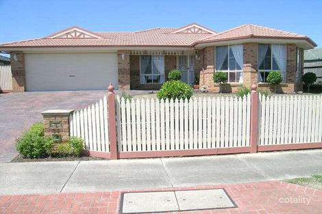 Property photo of 25 New England Way Narre Warren VIC 3805
