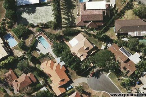 Property photo of 11 McInnes Place Mount Ommaney QLD 4074