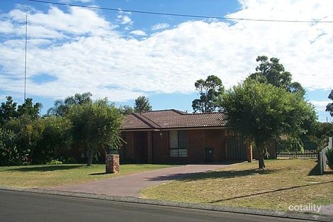 Property photo of 6 Lockyer Place Usher WA 6230