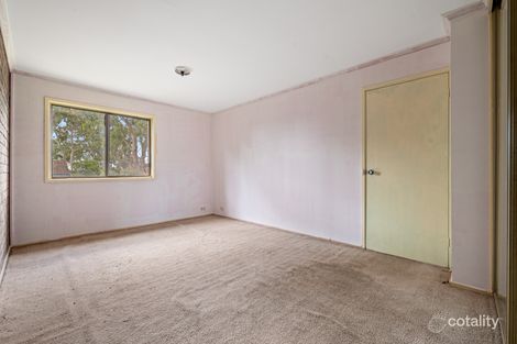 Property photo of 14 Stringybark Place Bradbury NSW 2560