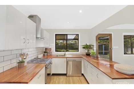Property photo of 129 Kerry Crescent Berkeley Vale NSW 2261