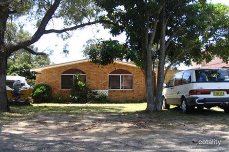 Property photo of 61 Everglades Crescent Woy Woy NSW 2256