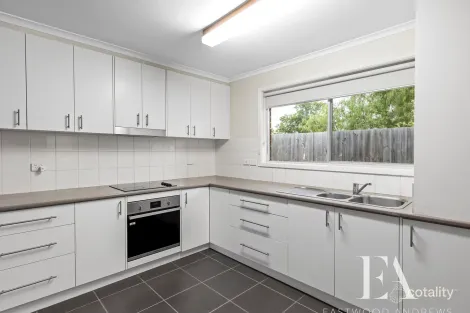 Property photo of 1/15 Isabella Street Geelong West VIC 3218