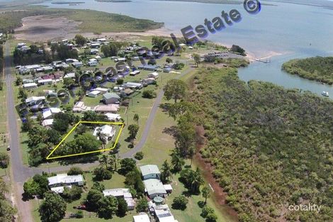 Property photo of 24 Esplanade Maaroom QLD 4650