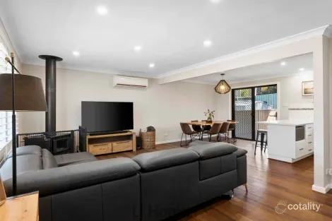 Property photo of 21 Hampstead Way Rathmines NSW 2283
