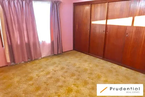 Property photo of 9 Gloucester Street Macquarie Fields NSW 2564