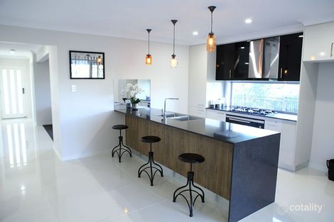 Property photo of 48 Mieka Crescent Pimpama QLD 4209