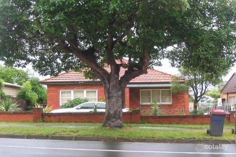Property photo of 28 Woodburn Avenue Panania NSW 2213