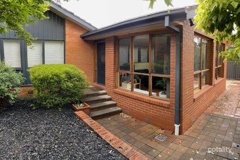 Property photo of 12 Ayers Place Curtin ACT 2605