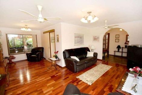 Property photo of 6 Aerie Court Springwood QLD 4127