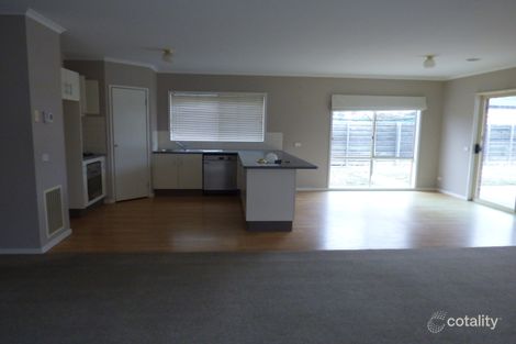 Property photo of 14 Giles Place Traralgon VIC 3844