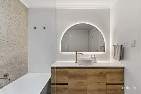 Property photo of 5/9 Mayfair Place Wynn Vale SA 5127