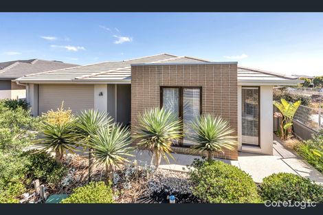 Property photo of 81 Whitfield Crescent Craigieburn VIC 3064