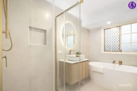 Property photo of 1 Connah Crescent Carindale QLD 4152