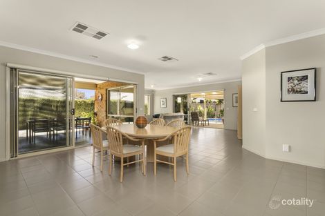 Property photo of 31 Forest Glade Way Caroline Springs VIC 3023