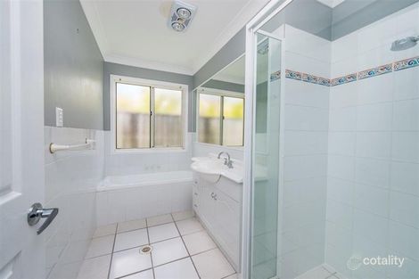 Property photo of 27 Highview Place Parkwood QLD 4214