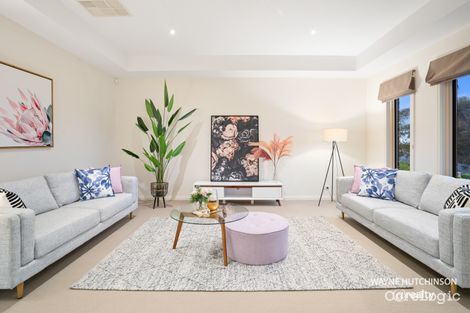 Property photo of 18 Sugar Gum Boulevard Greensborough VIC 3088