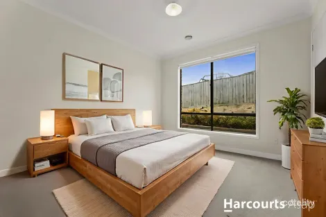 Property photo of 15 Tenterfield Avenue Warragul VIC 3820