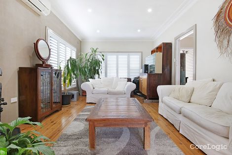Property photo of 28 Pooraka Avenue West Wollongong NSW 2500