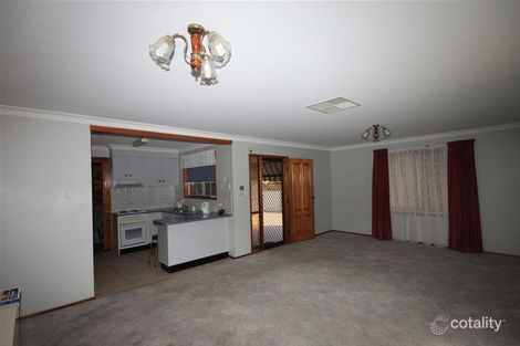 Property photo of 2/5 Cowper Close North Tamworth NSW 2340