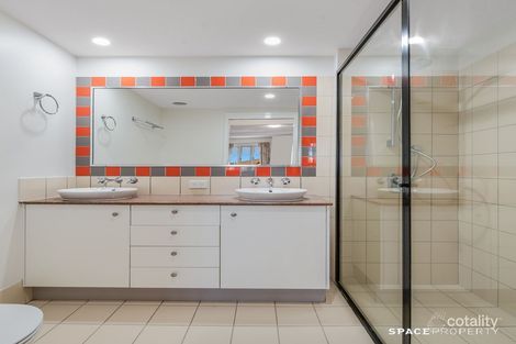 Property photo of 8/451 Gregory Terrace Spring Hill QLD 4000