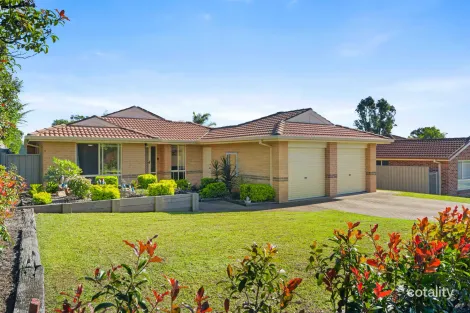 Property photo of 15 Illawarra Circuit Worrigee NSW 2540