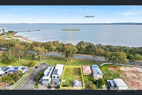 36 View St, Woody Point, QLD 4019
