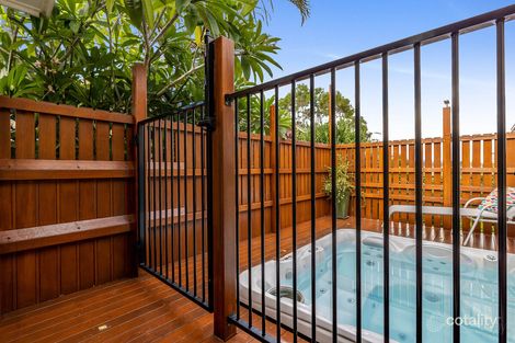 Property photo of 27 Cranley Street South Toowoomba QLD 4350