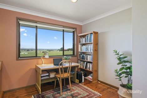 Property photo of 42 Dalveen Road Bolwarra Heights NSW 2320