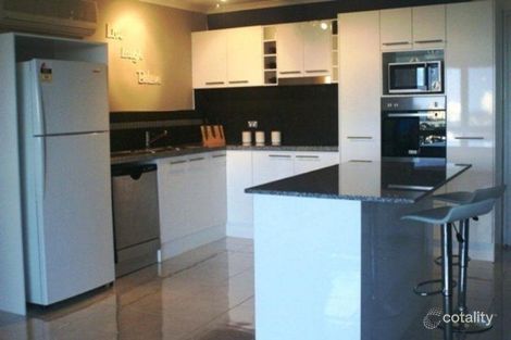 Property photo of 27/54 Hooker Boulevard Mermaid Waters QLD 4218