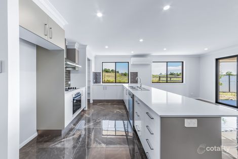 Property photo of 36 Chant Drive Rosenthal Heights QLD 4370