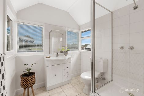 Property photo of 1/48 Fairlie Avenue Macleod VIC 3085