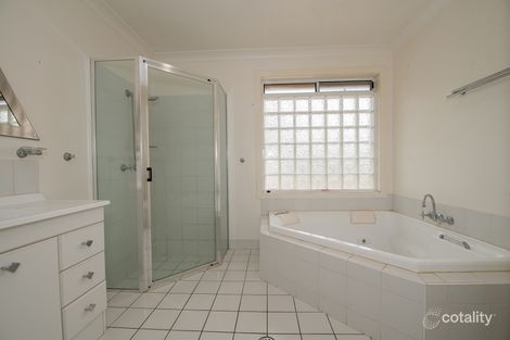 Property photo of 18 Hellyer Court Dubbo NSW 2830
