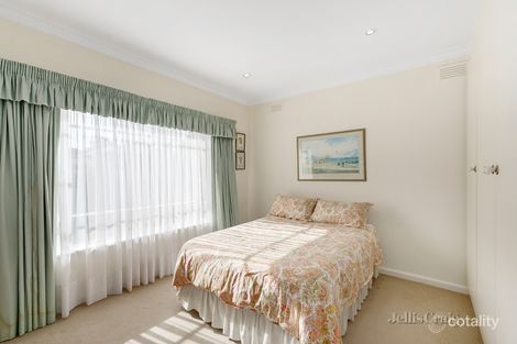 Property photo of 100 Orchard Grove Blackburn South VIC 3130