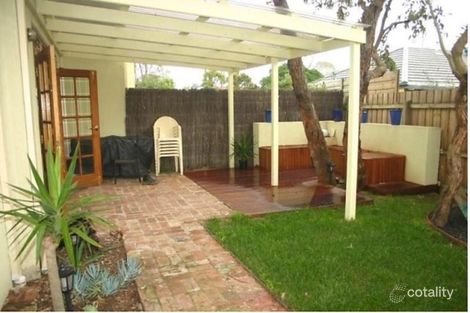 Property photo of 2/109 Canadian Bay Road Mount Eliza VIC 3930