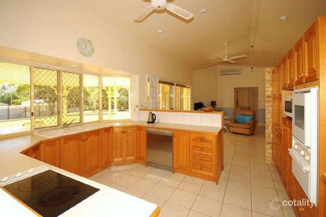 Property photo of 8 Deeds Court Dundowran Beach QLD 4655