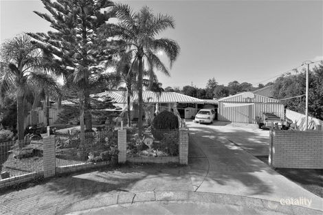 Property photo of 10 Warbrook Place Coodanup WA 6210