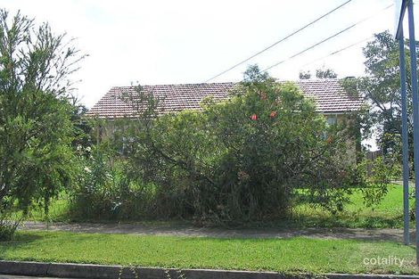 10 Lawford St, Greenacre, NSW 2190