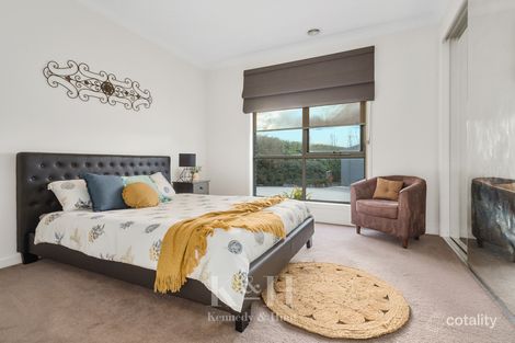 Property photo of 17 Freeman Court Gisborne VIC 3437