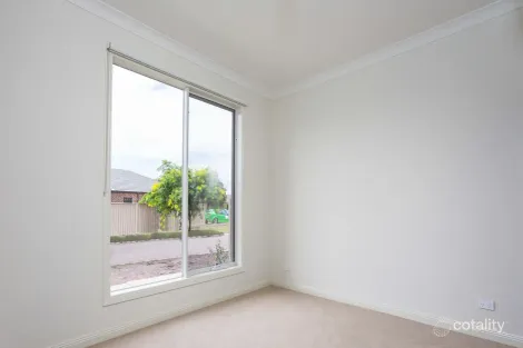 Property photo of 1 Cabernet Street Point Cook VIC 3030