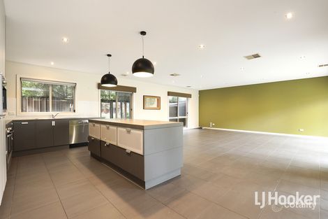 Property photo of 4 Innisfail Drive Point Cook VIC 3030