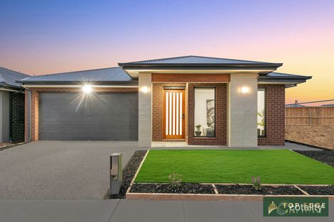 Property photo of 67 Clipstone Crescent Fraser Rise VIC 3336