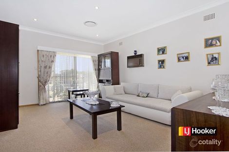 Property photo of 77 Grantham Road Seven Hills NSW 2147