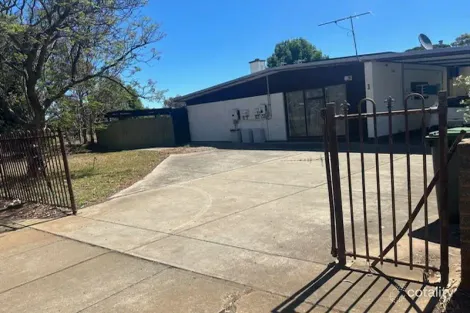 Property photo of 1 Crisp Road Elizabeth Downs SA 5113