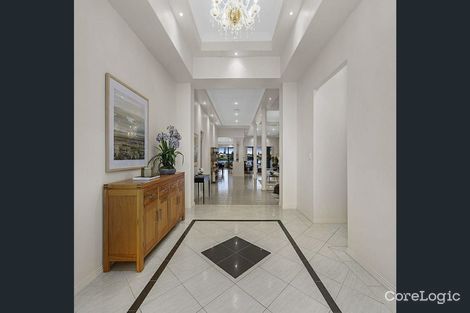 Property photo of 94 Sir Bruce Small Boulevard Benowa QLD 4217