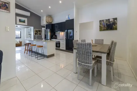 Property photo of 30 Sunset Drive Agnes Water QLD 4677