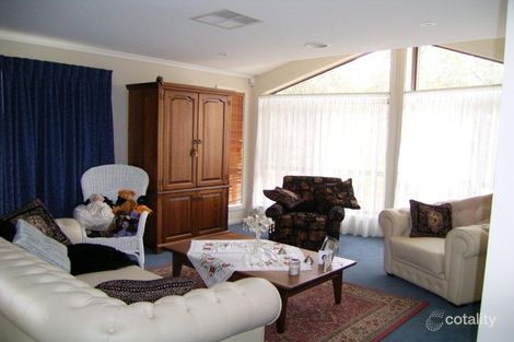 Property photo of 167 Waterfall Drive Jerrabomberra NSW 2619
