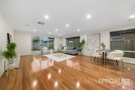 Property photo of 18 Chorus Way Cranbourne East VIC 3977